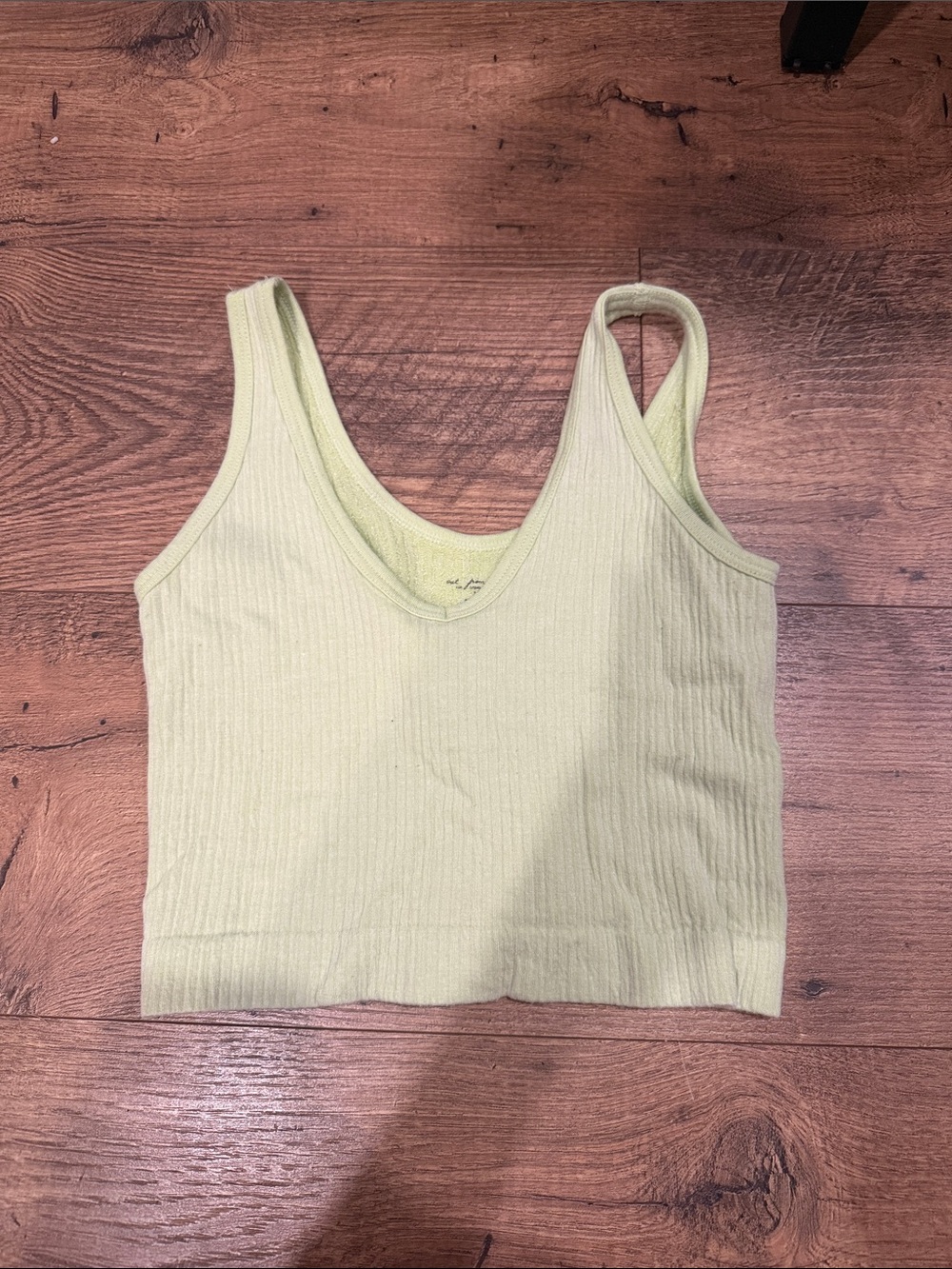 Ribbed V-Neck Cropped Tank Top - Light Green